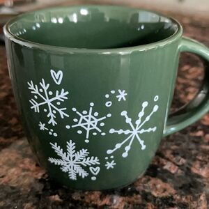 Starbucks Green Holiday Mug 14oz Snowflakes